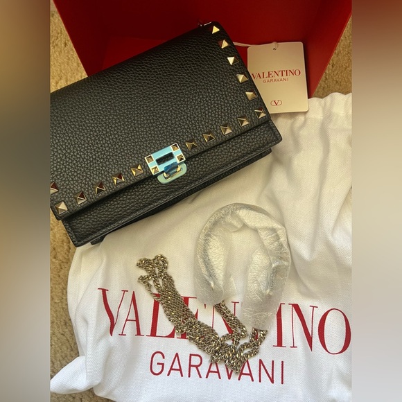 Valentino Rockstud Grainy Leather Crossbody - Picture 2 of 4